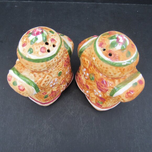 Vintage Gingerbread Men Salt and Pepper Shakers Set Ceramic 3 1/2 Inch Tall - Picture 5 of 7